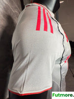 573eb8d4295d56547b3f5fe2.jpg