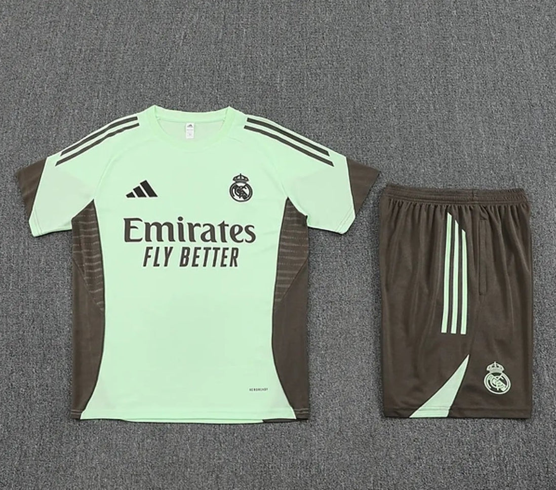 25/26 REAL MADRID JERSEY + SHORT TRAINING KIT