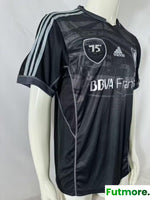 27eefa38202bcc02126e75e5.jpg