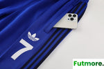 42348935e7571f4b.jpg